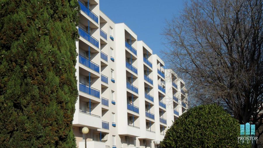 Stambeno poslovni objekt M1