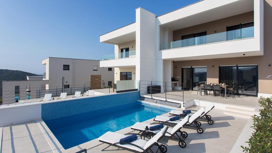 Vila Collection, Vini&scaron;će